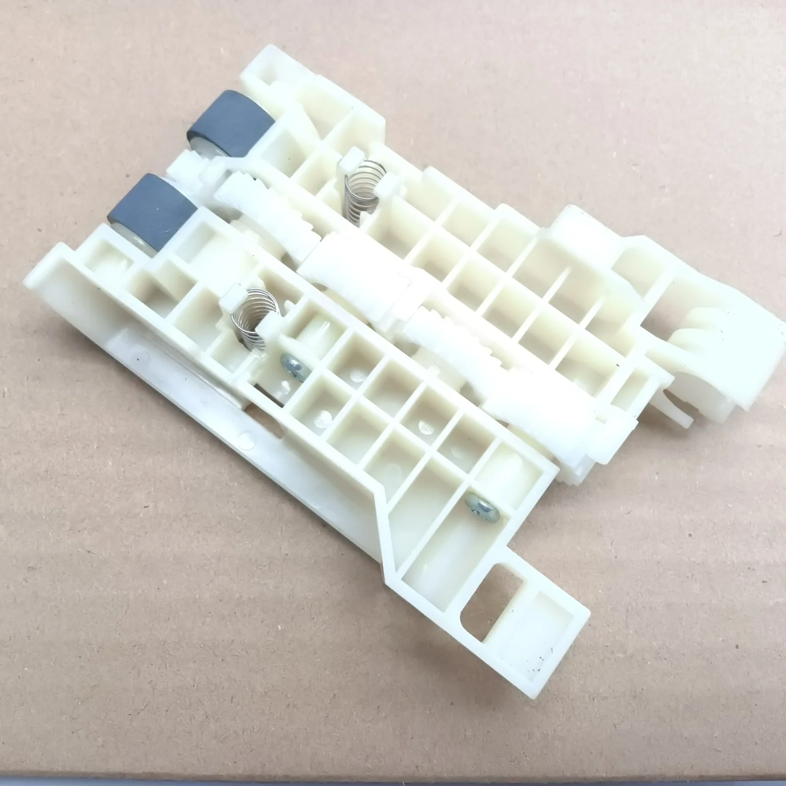 

Pickup Roller Fits For Epson XP700 XP-7100 ET8500 XP750 XP605 EP-776A XP-7101 XP-1000 XP7100 XP950 ET-7700 XP7101 ET-7750