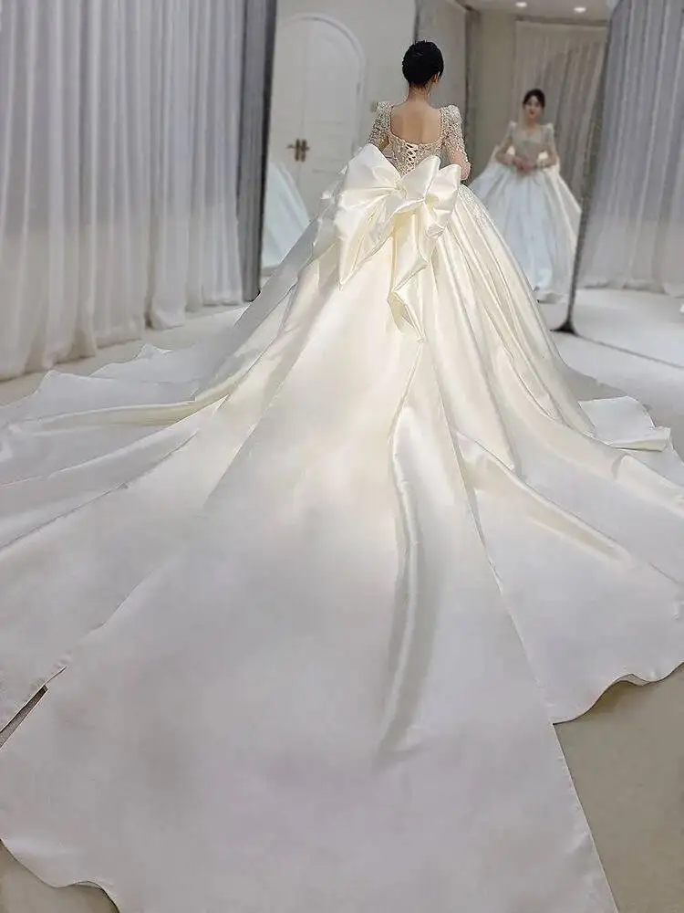 Satin Wedding Dress New Bride Long Sleeve Heavy Duty Luxury White Wedding Gown Main Yarn Pregnant Women\'s Square Neck Slim Tail