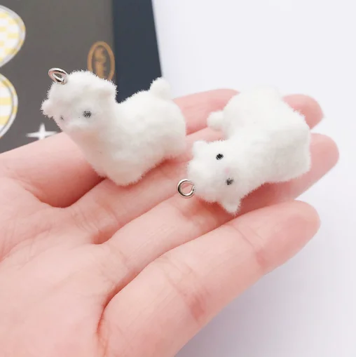 10pcs Flocked White Small Alpaca 3D cute cartoon Keychain Charms Pendants For DIY Earring Necklace Jewelry Making ﻿