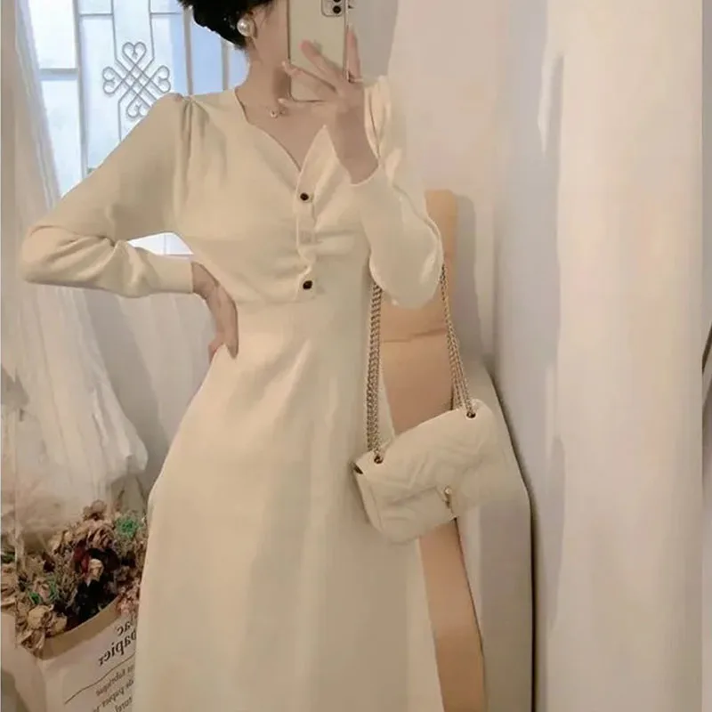 

Apricot French Style High-end Knitted Inner Base with Coat Slim Dress Women's Autumn Winter Sweater Skirt
