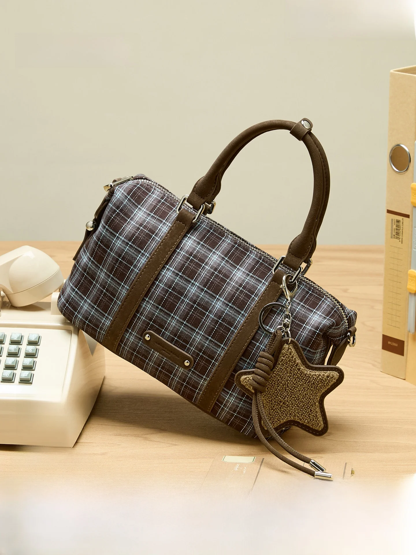sac-boston-bleu-pour-femme-sac-a-main-sac-bandouliere-motif-etoile-nouveau-2026-sac-oreiller-josiny-rigide-moyen-compatible-smartphone
