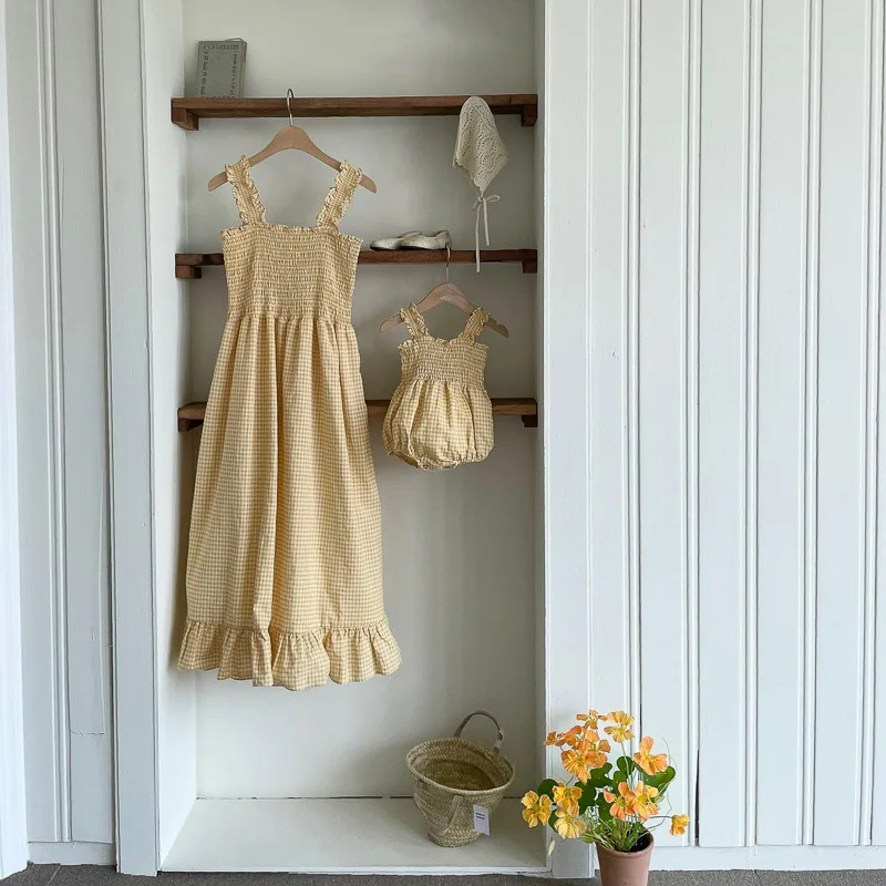 Family Matching Clothes Summer Dress Plaid Mother Daughter Baby Girl Sleeveless Dress Women Dress Birthday Party Dress