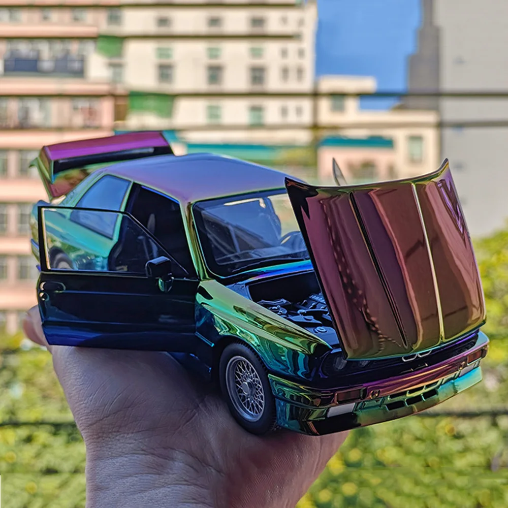 

Масштаб 1:24 BMW M3, модели из сплава, автомобили, литые под давлением игрушечные двери, миниатюрная модель автомобиля со световой музыкой, автомобиль для мальчиков, развивающие игрушки