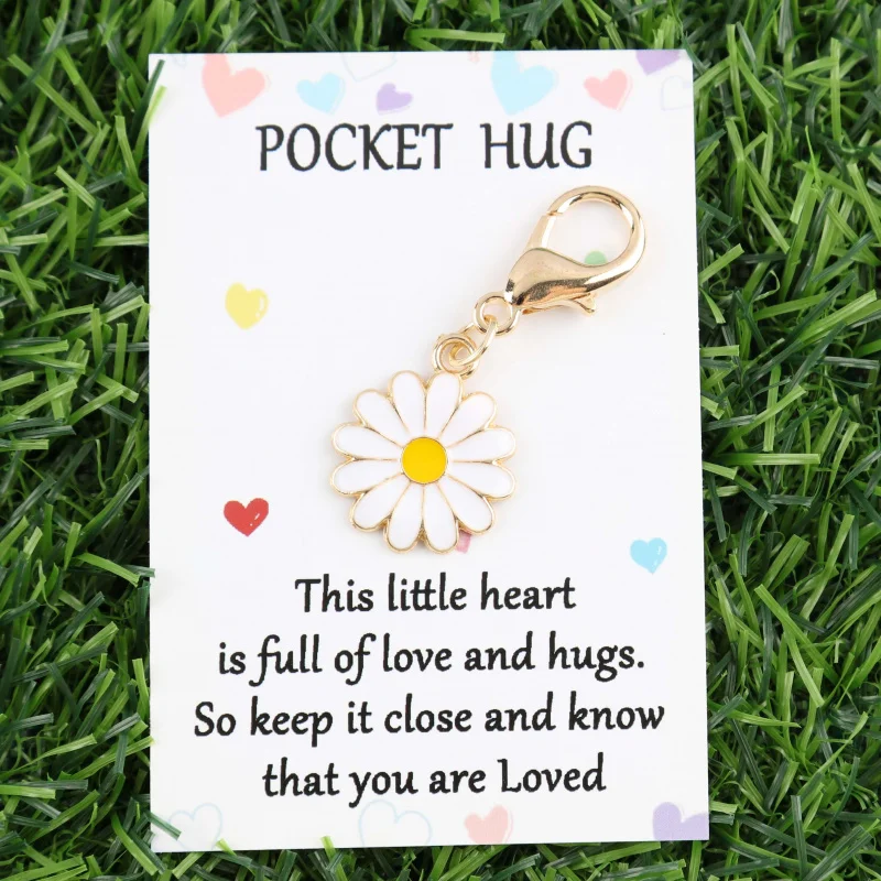 1/6Set “Pocket hug”Encouragement greeting card Keychain with an interesting chrysanthemum design Pendant Set Can be used to deco