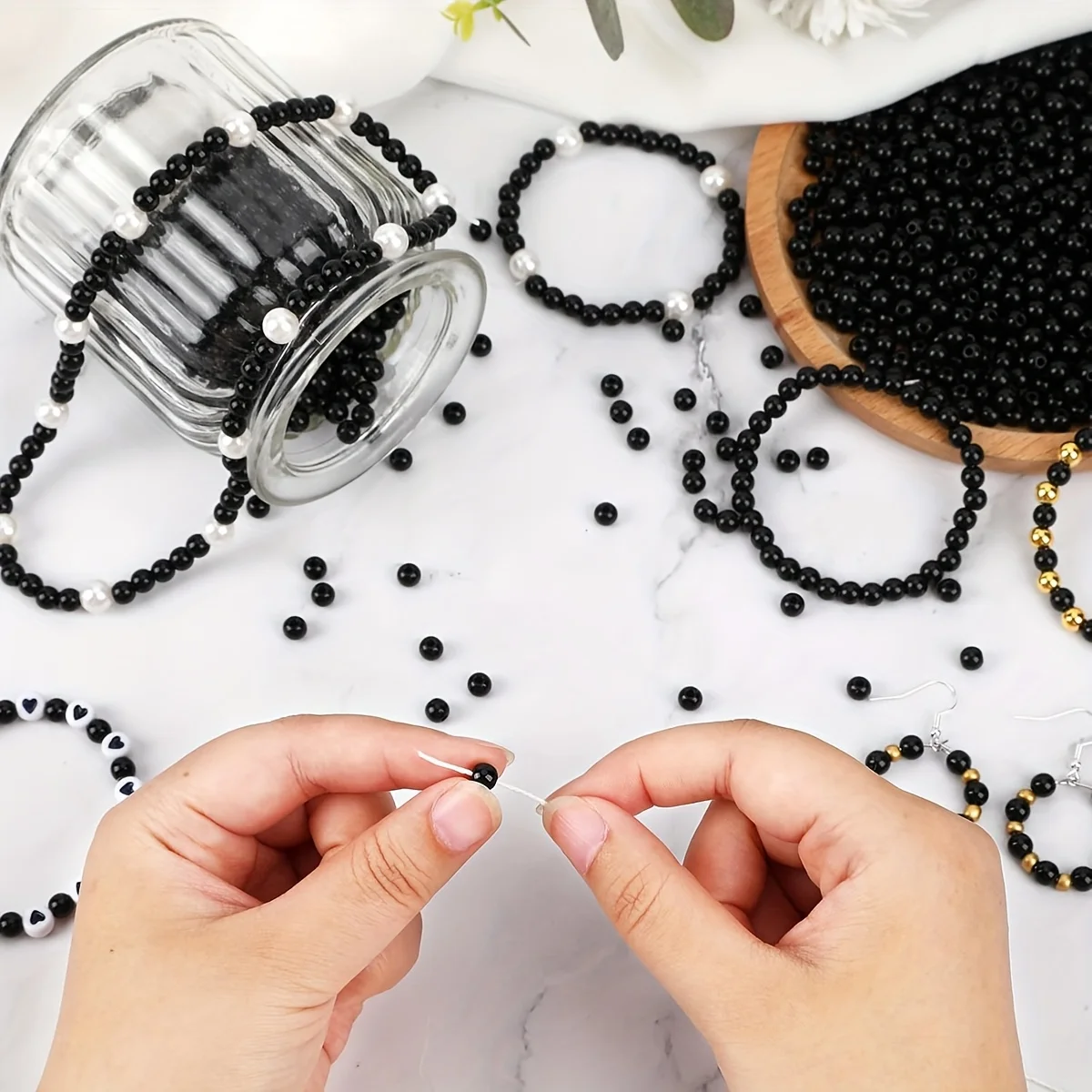 900PCS 6mm/1000PCS4mm Black Round Loose Beads, Suitable for Bracelets, Jewelry, Gifts image 4