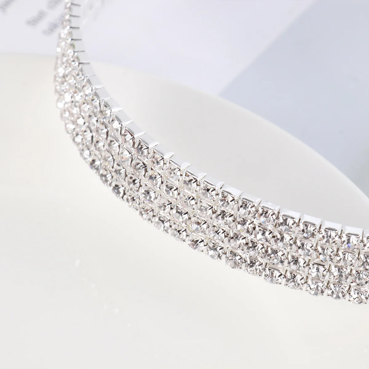 

Luxury 5-Layer Wedding Party Glitter Multi-Row Diamond Jewelry Collar Necklace For Women White Durable Elegant Clavicle Chain