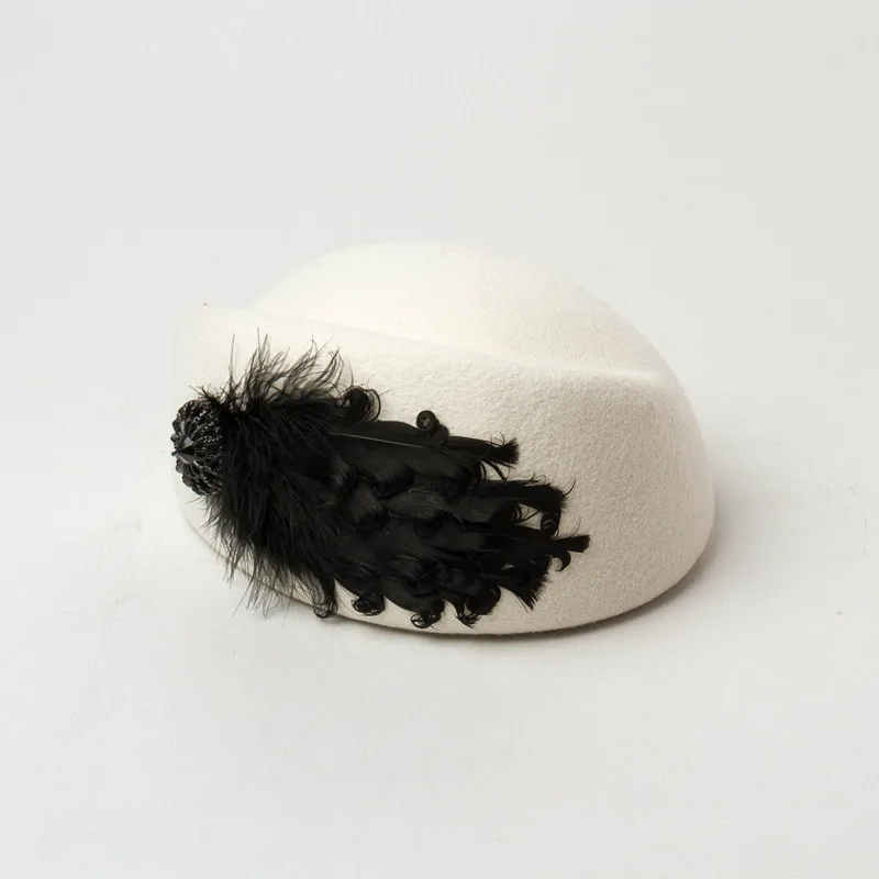 

X513 Retro Feather Decorated Wool Hat Felt Stewardess Hat Performance Fascinator Wedding Church with Feather Lolita Hat