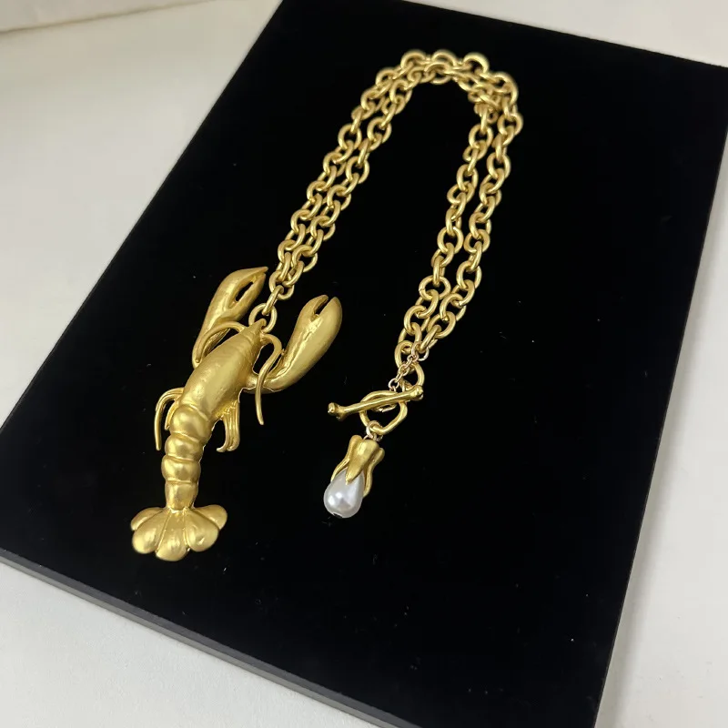 

European and American style retro exaggerated personality creative thick chain lobster pendant necklace