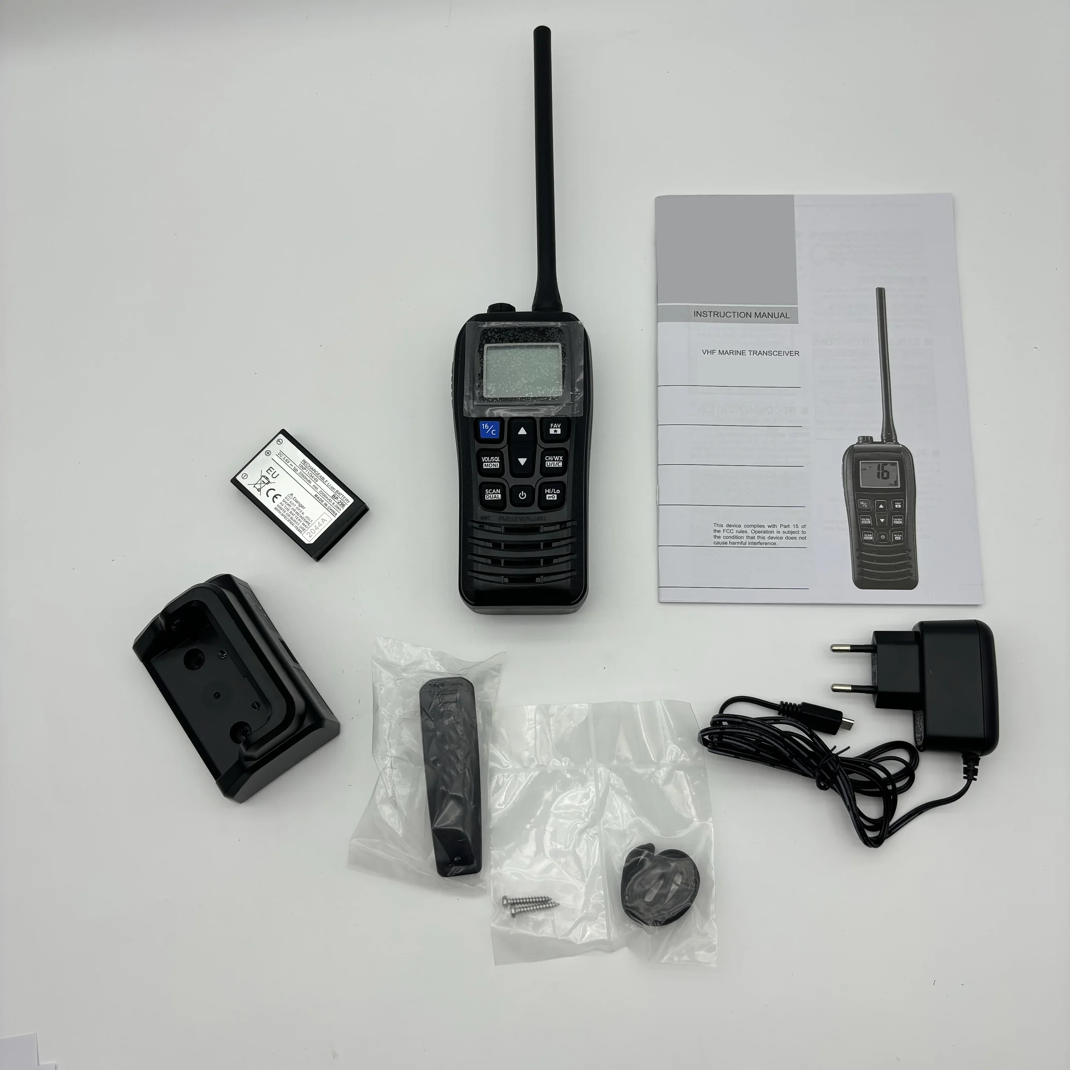 IC-M37 IP57 6W Float Flash VHF Marine Handheld Walkie Talkie with LCD Display Long Range Marine Two-Way Walkie Talkie