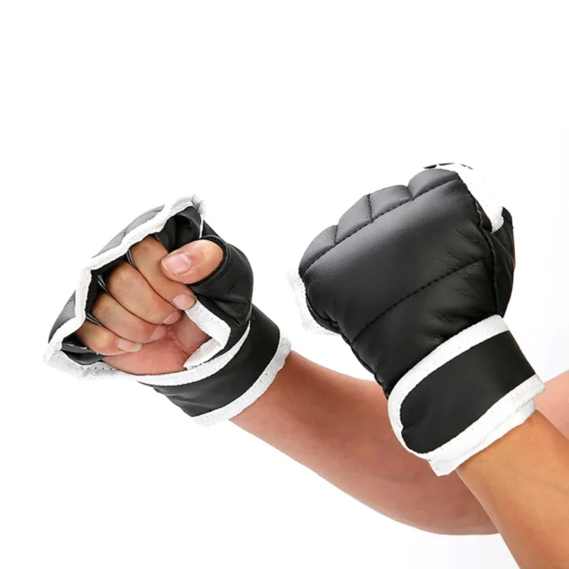 1 paio di guantoni da boxe neri con mezze dita in pelle PU guanti da Kick Boxing da combattimento Karate Muay Thai guanti da allenamento per bambini