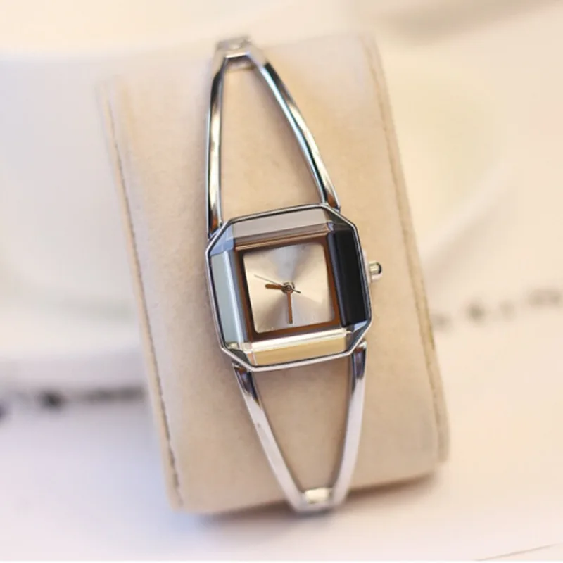 Marca Di Lusso Anal…