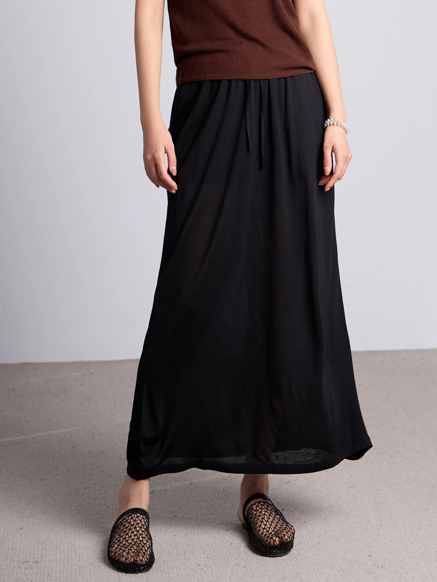 

Элегантная женская юбка миди из шерсти и шелка с разрезом, на резинке, в минималистичном стиле, черная