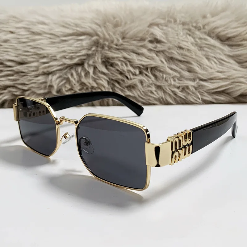 

French Retro Style New Fashionable Square-framed Sunglasses, European and American Style High-end Trendy Street Style Sunglasses