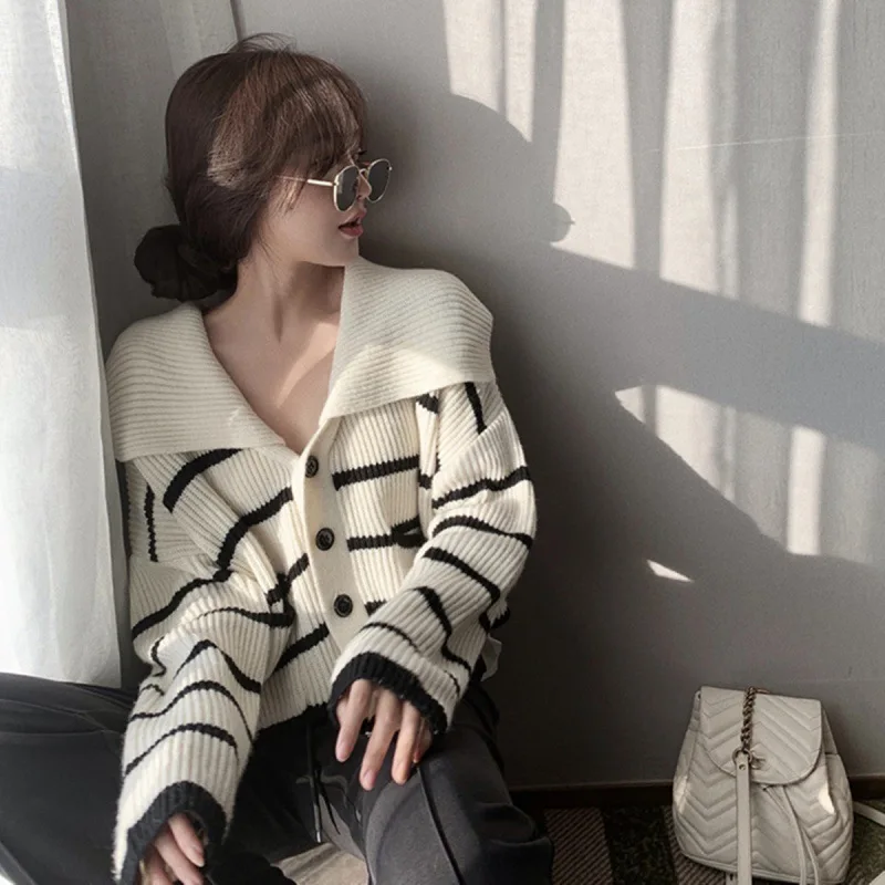 Internet Celebrity Cardigan Jacket Women's Knitted Top Striped Undershirt Women's Inner Layer Korean Style Western-style