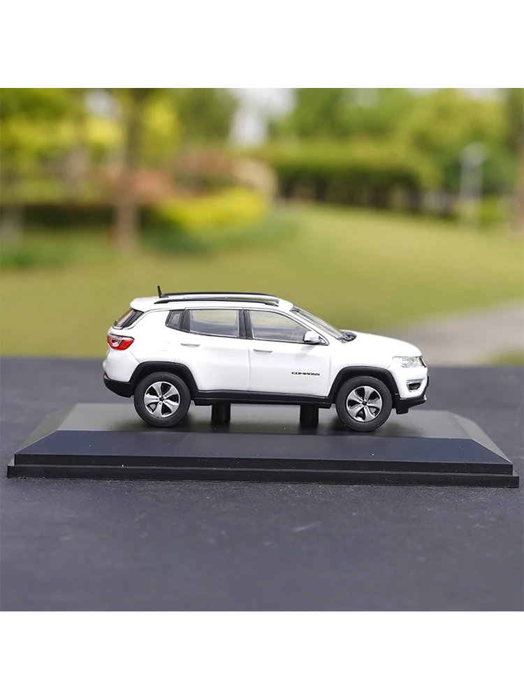 1:43 Original Jeep Compass Jeep Compass Alloy Imitation Car Model Jeep Compass Toy Collection Display Gifts