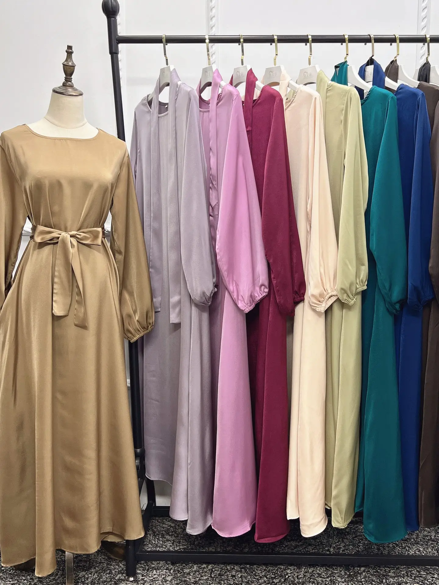 Imagem -05 - Vestido de Manga Comprida Estilo Simples Abaya Dubai para Mulheres Muçulmanas Roupa Islâmica Vestimenta Hijabi Casual Cachecol com Ramadã e Eid Incluído