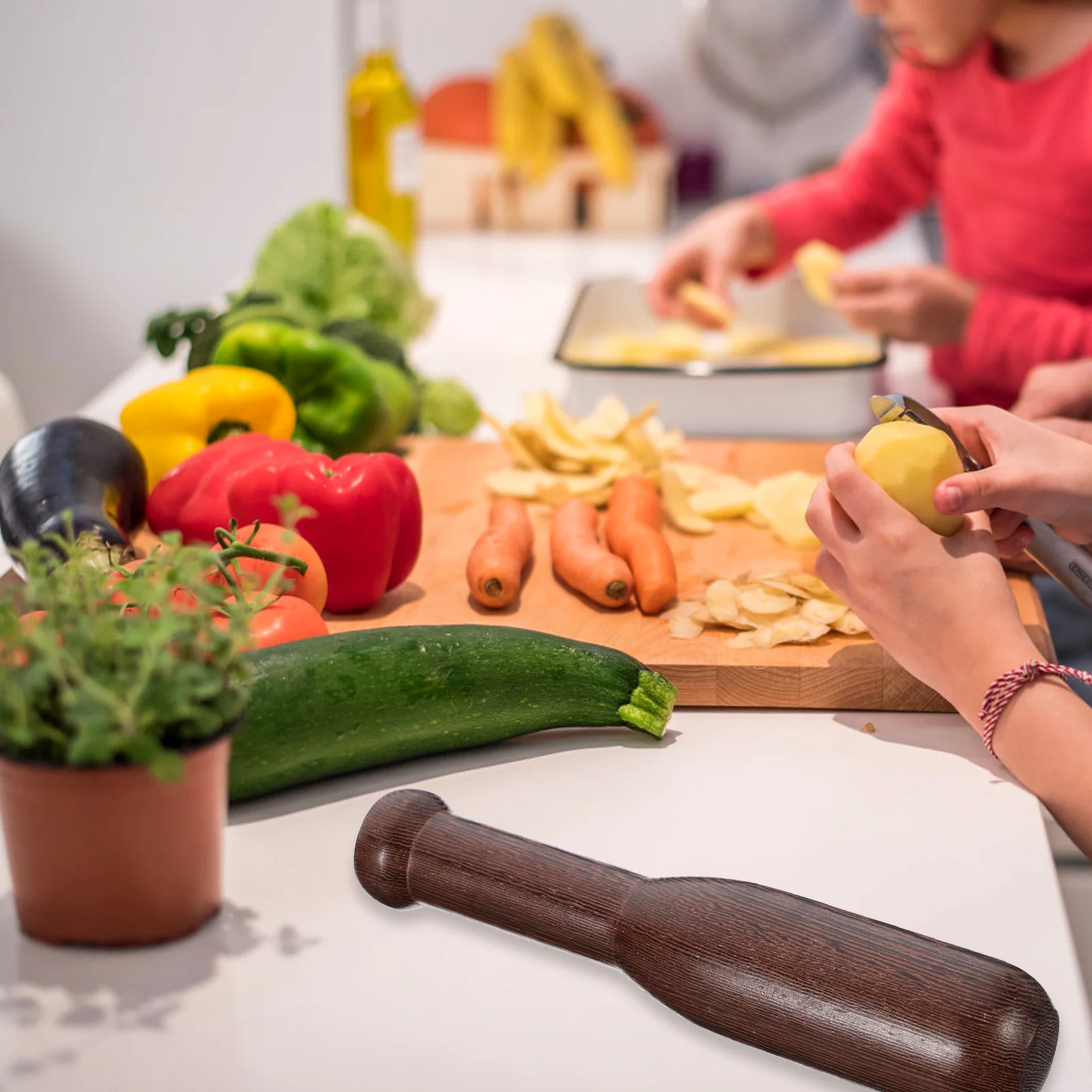 

1pc Wooden Grinding Rod 19.5Cm Chicken Wing Wood Garlic Masher Natural Kitchen Utensil For Sauce Soup Puree Paste Food Grinder