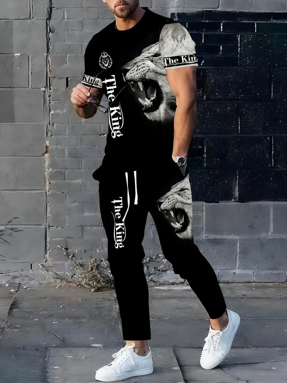 

2025 Summer New Men's Comfortable and Breathable Round Neck T-shirt Pants Set with Lion Letter Printed Pattern