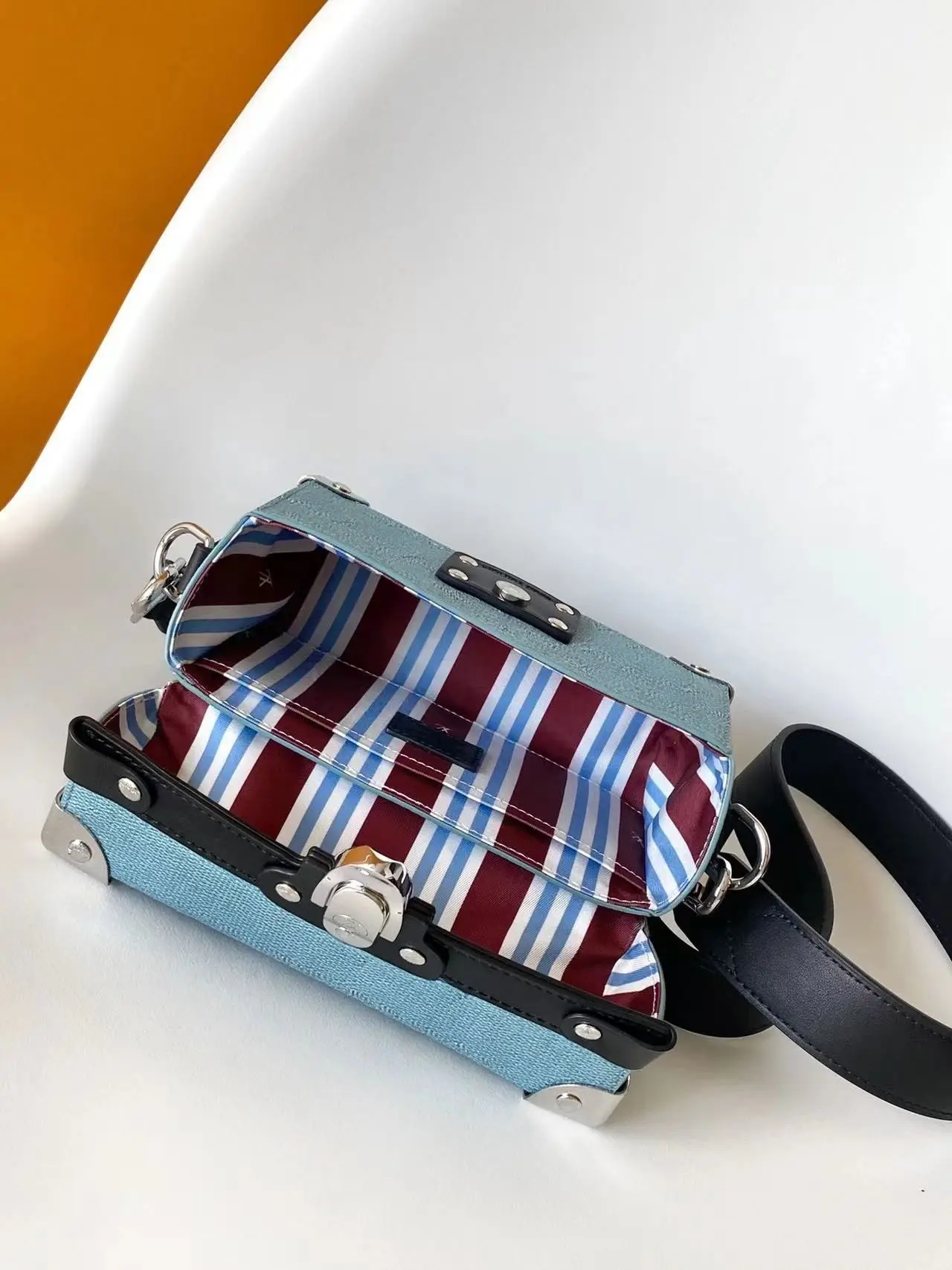 Wide-Strap Convertible Handbag — product information 1