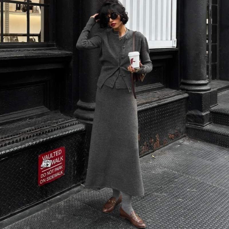 

Tsiisd Women's Knit 3 Piece -Set Cardigan Vest Top A Line Skirt Elegant Commute Casual Fashion Party Outfits Women's Knit Sets