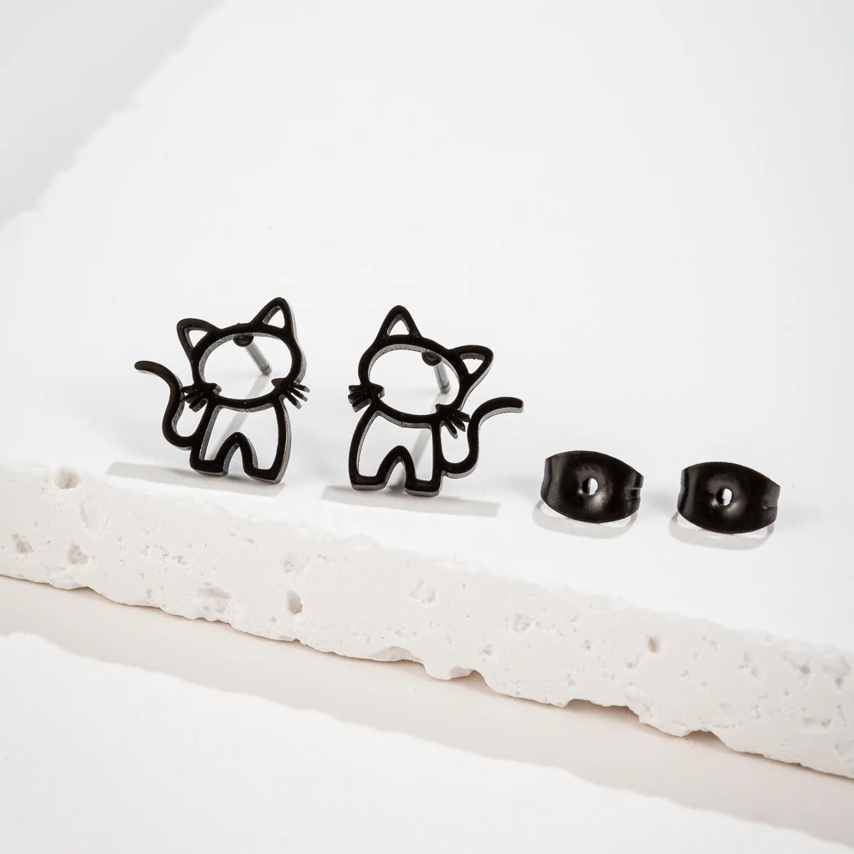 Cute Cat Stainless Steel Stud Earrings for Womens Punk Students Gifts Trend Fashion Small Ear Studs Jewelry