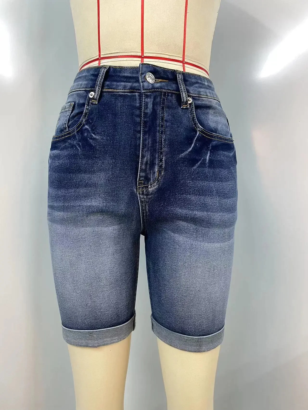 กางเกงยีนส์ผู้หญิง DENIM สั้นเข่าความยาวเอวสูงยืด Distressed ล้างผอมตรงสั้นกางเกง 2025 ฤดูร้อน Streetwear