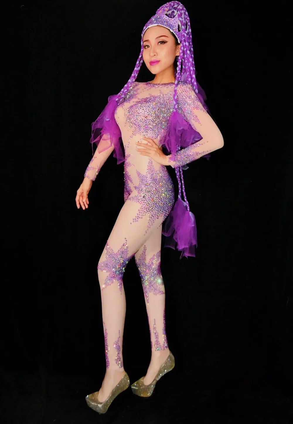 ไนท์คลับดีเจผู้หญิงเครื่องแต่งกายคริสตัลสีม่วงตาข่ายจั๊มสูทปาร์ตี้พรอมฉลองการแสดงเวทีซีทรูสกินนี่