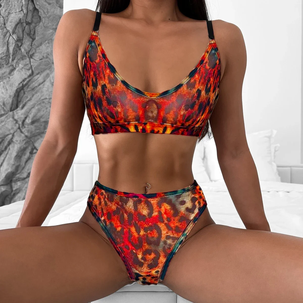 Muziskat 2025 europeu e americano cross border 2025 novo sexy leopardo padrão estilo biquíni cintura alta dividir conjunto de duas peças