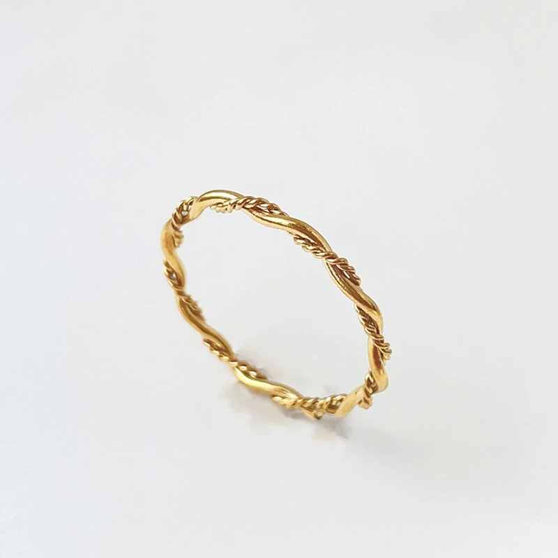 

New Arrival 18K Gold Plated Twist Ring Women Intricate Braid Stackable Band Stainless Steel Finger Ring Party Anniversary Jewelr
