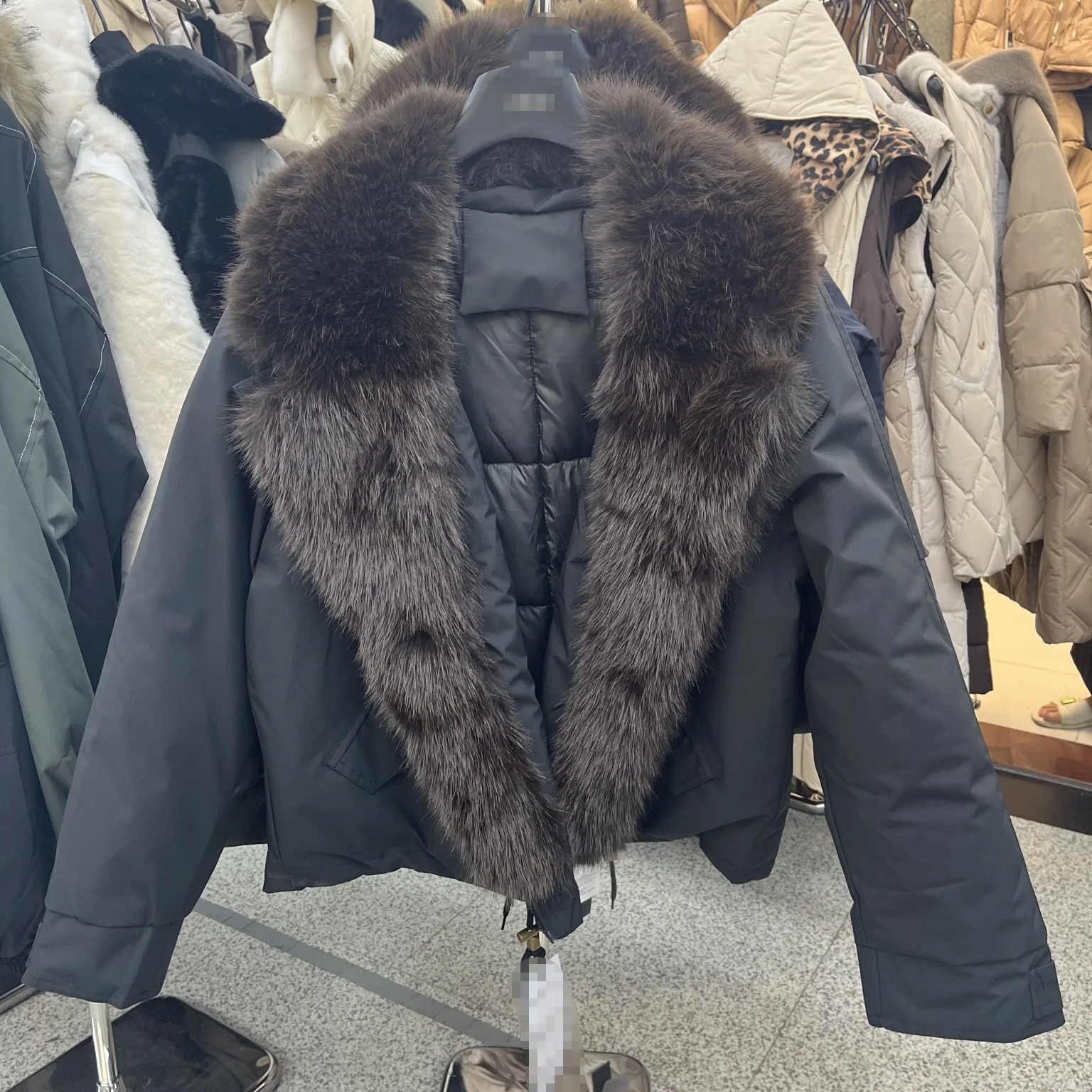 النمط الأوروبي صديقة للبيئة كبيرة الثعلب الفراء طوق سترة قطن قصيرة للنساء الكورية Ins معطف سترة فضفاض غير رسمي الخريف الشتاء