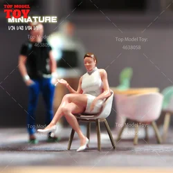 Painted Miniatures 1/24 1/64 1/43 1/87 Short Skirt Sitting Smoking Female Scene Figure Doll Unpainted Model For Car Vehicles