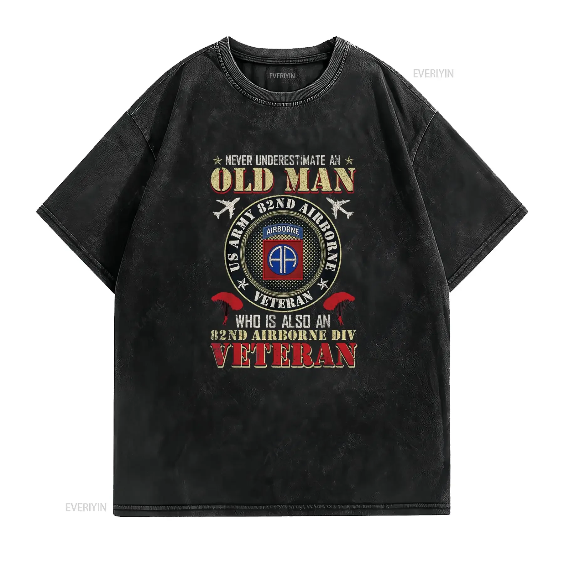 Never Undertimate An Old Man 82nd Airborne Paratrooper T Shirt vintage Washed Top For Everyday Wear Versatile Comfortable
