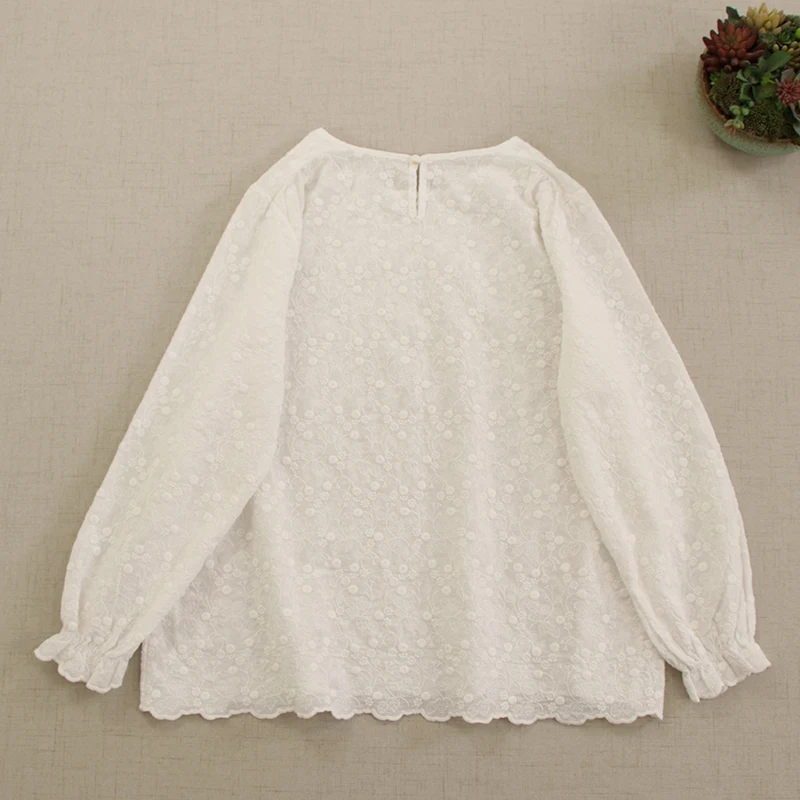 Autumn New Japan Style Sweet Mori Girl Embroidery Cotton Shirt Women Kawaii O-Neck Long Sleeve Casual Loose White Blouse Tops