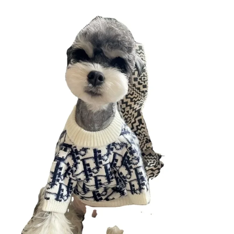 Pet Autumn and Winter Dog Clothing Small Puppy Spring and Autumn Clothing Teddy Bear Pommy Sweater