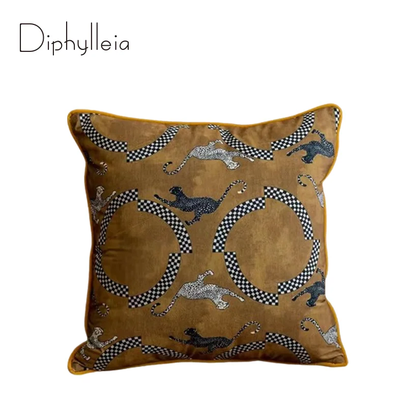 Diphylleia Leopard Cushion Cover Authentic Retro Style High Quality Italy Velvet Decorative Pillowcase Luxurious Home Decorative