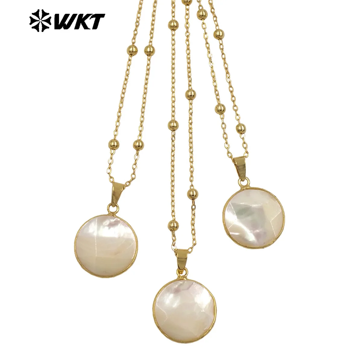 WT-JN348 Texture And Smooth Round Shape Shiny Shell Charms With 18k Gold Plated Beads Necklace Concise Daily Decorative