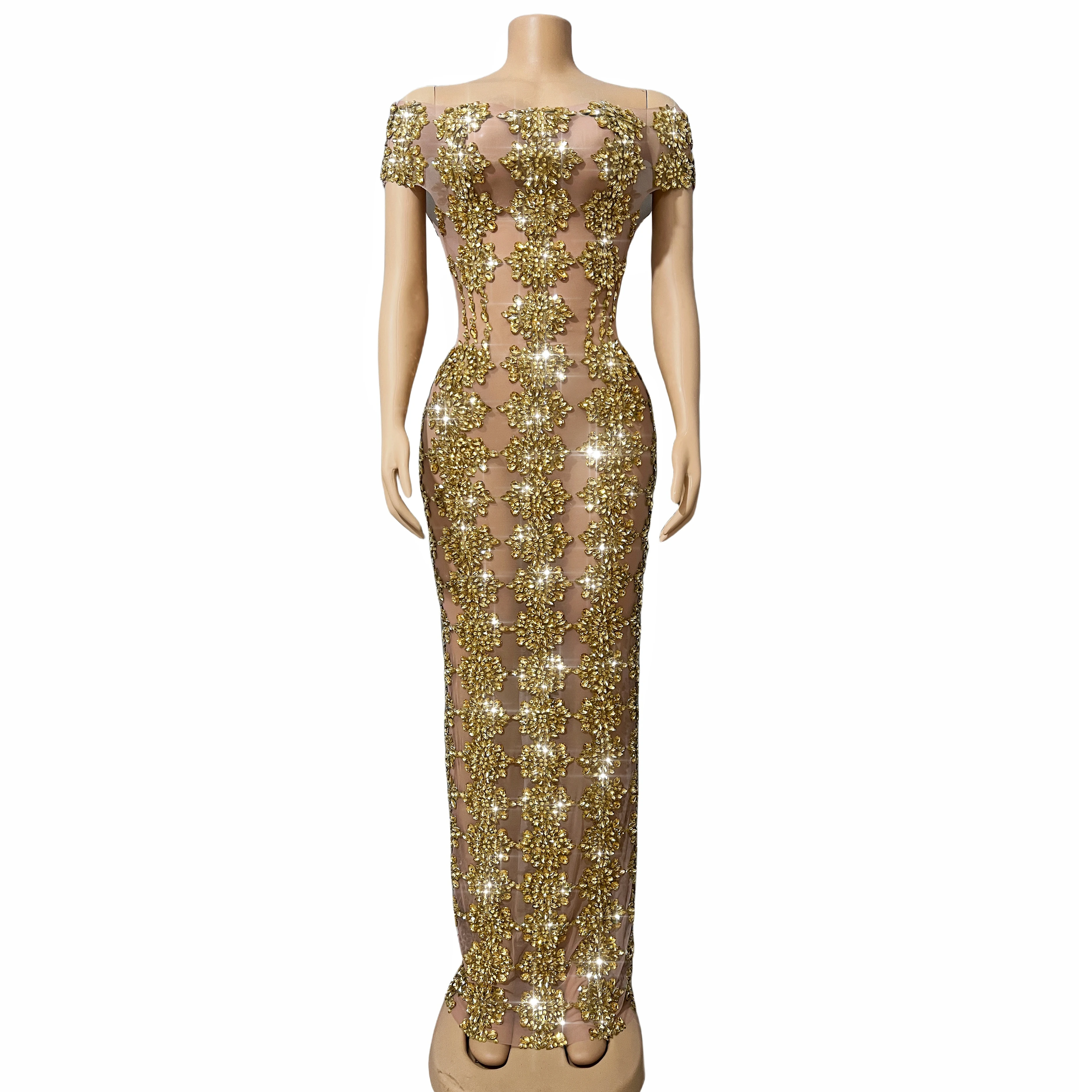 Wysokiej jakości błyszczące cyrkonie Sukienka bez ramiączek Seksowna przezroczysta sukienka z siateczki Elegancka wieczorowa czerwona suknia na scenę Yuebing