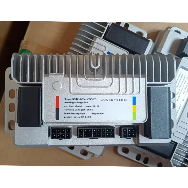 High-power 1500W 60V Controller Suitable for Electric Motorcycle Accessories and Electric Scooters with Supporting Wiring Harnes