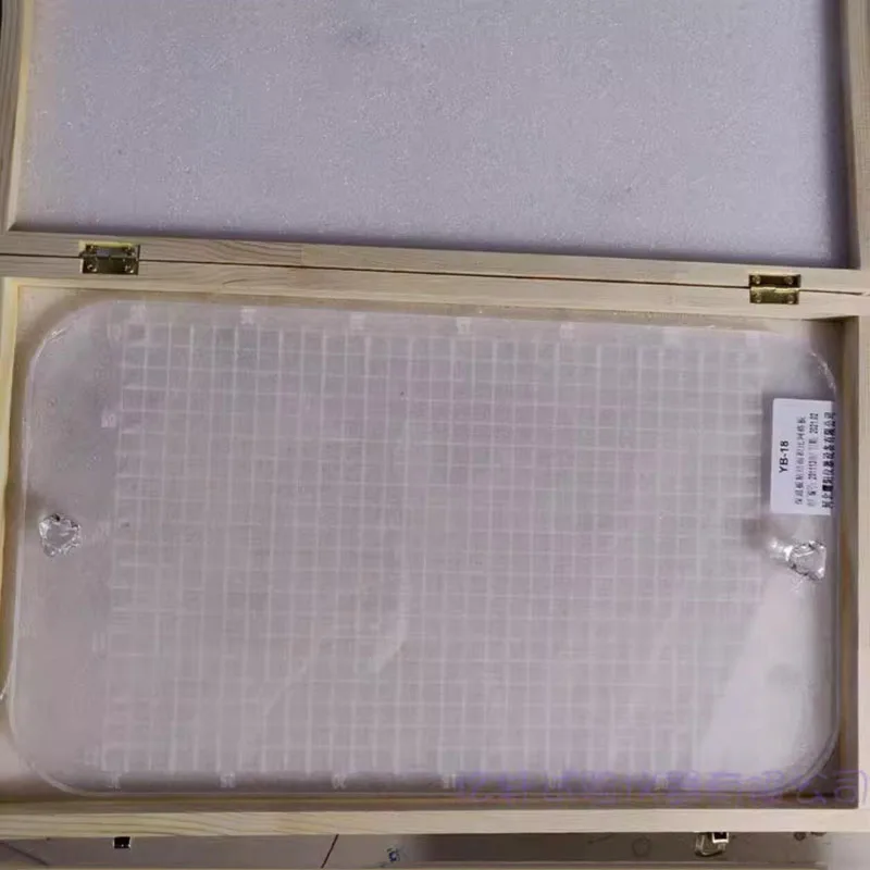 Insulation bonding area ratio grid plate - transparent plate for building energy saving measurement and wall peeling test