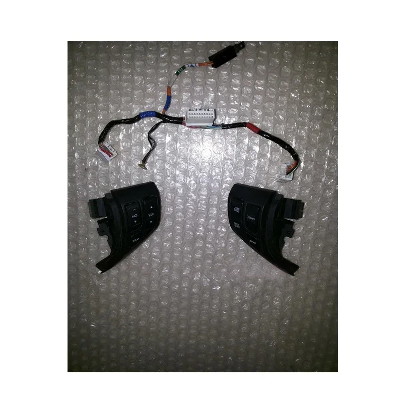 For Honda CRV Steering Wheel Sound Button Cruiser Switch With Wire 2007 - 2011 years