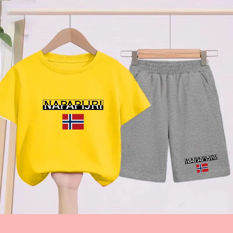 

Children's Summer Set - Suitable for Boys and Girls Aged 3 to 13. Daily Sports Style Casual T-shirt, Short Sleeves, Short Pants.