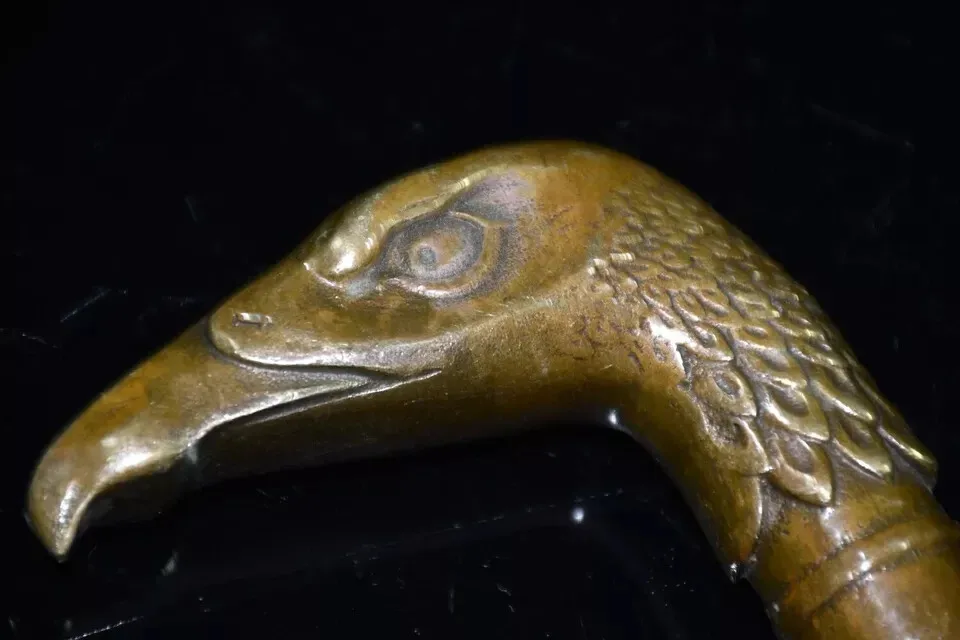 Chinese Brass Copper Hand Carved Cane Walking Stick Head Handle Eagle Statue