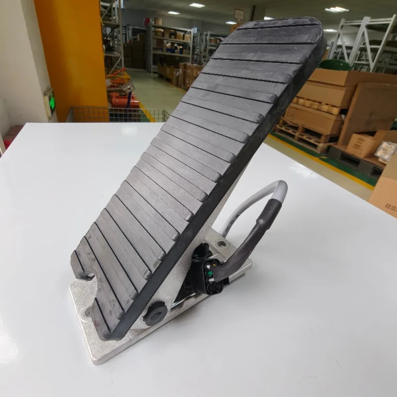 Hitachi Construction Machinery Pedal Accelerator YA00003929 Loader Parts