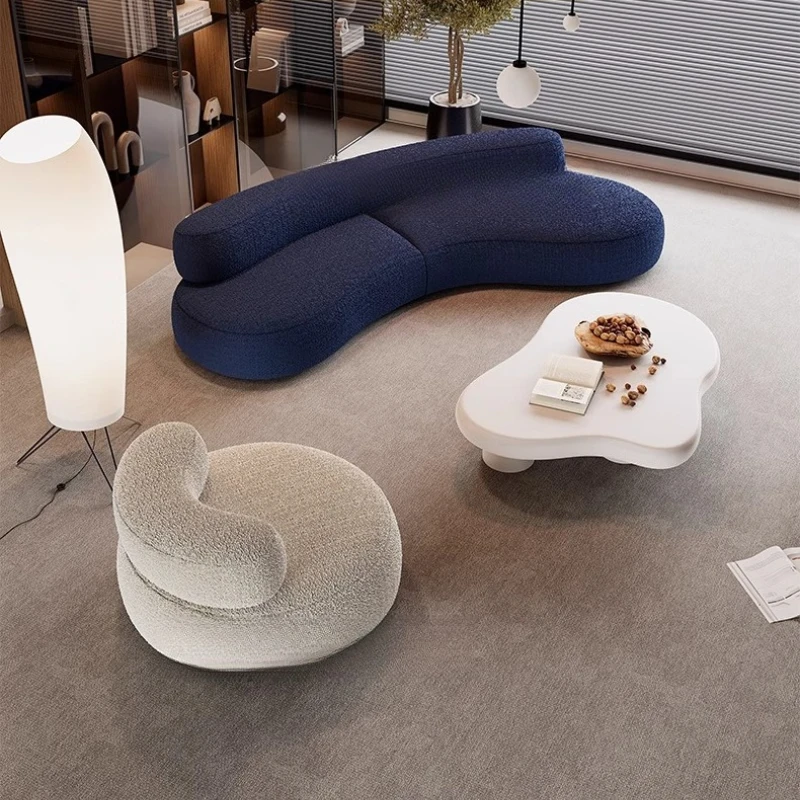 أريكة ما بعد الحداثة من القماش الأوروبي المخملي مصمم حديث مزدوج لغرفة المعيشة أريكة مضغوطة مريحة أثاث Divano ما بعد الحداثة