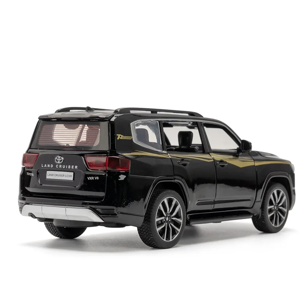 LAND CRUISER LC300 SUV 1:32 alta simulación Diecast Metal aleación modelo coche sonido luz tirar hacia atrás colección juguetes regalos
