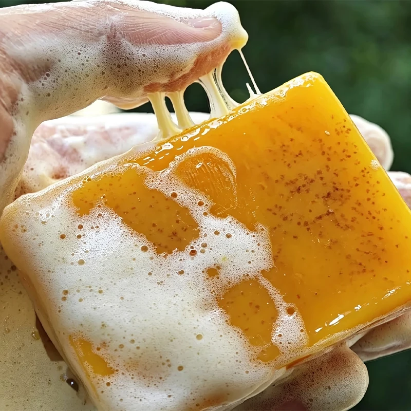 110g Large Capacity Yellow Kojic Acid Turmeric Lemon Soap, Deeply Gentle Cleansing, Oil Control and Moisturizing, with Fine and Rich Foam, Rich in Natural Coconut Oil, Makes Skin Delicate, Smooth, and Radiant, a Daily Essential for Hand and Face Cleansing, Suitable for All Skin Types, Gentle and Non-Irritating, Suitable for Washing Face, Hands, and Bathing, Handmade Soap