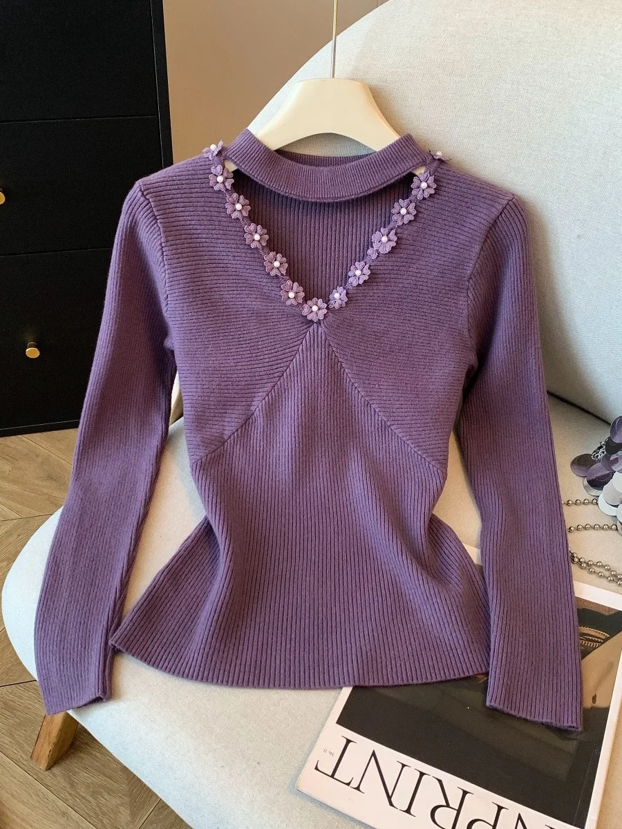 เสื้อไหมพรมถักสำหรับผู้หญิง ดีไซน์เว้าคอวี แขนยาว รุ่น Pure Desire Sle เหมาะสำหรับใส่เป็นเสื้อซับในในฤดูใบไม้ร่วงและฤดูหนาว ดีไซน์โดดเด่นไม่ซ้ำใคร