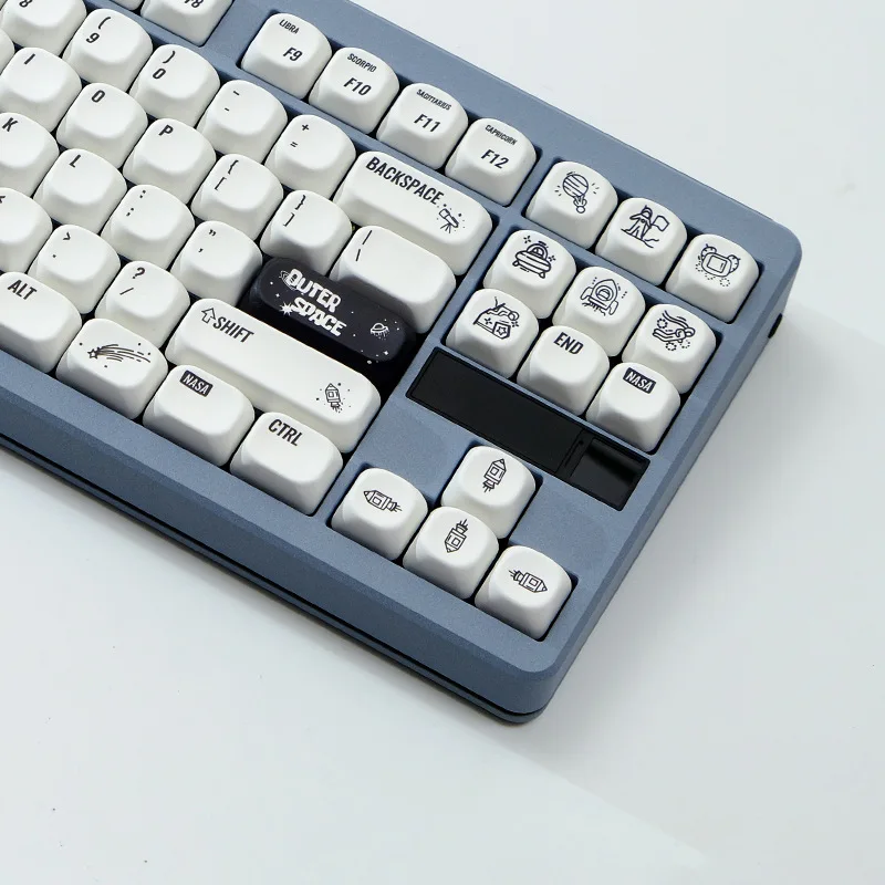White MOA Keycaps with Astronaut Pattern Round Design Dye Sub 135 Keys for Cherry MX 75% Mechanical Keyboard Key Cap