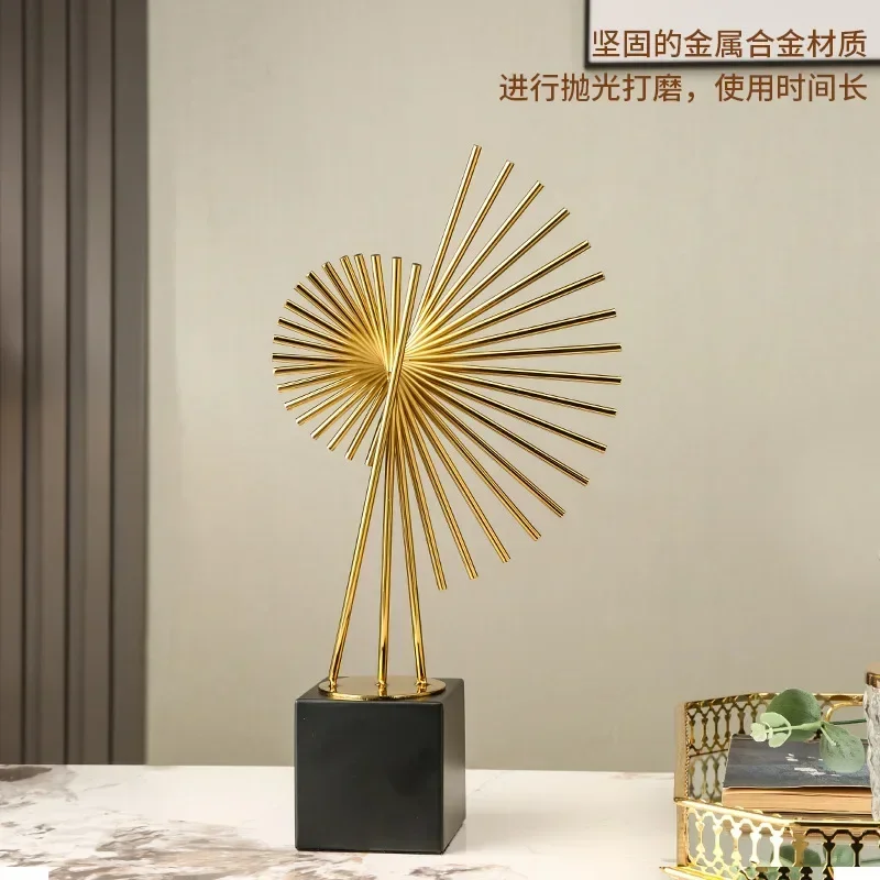 European light luxury Flying Eagle high-end metal ornaments, home furnishings, handicrafts