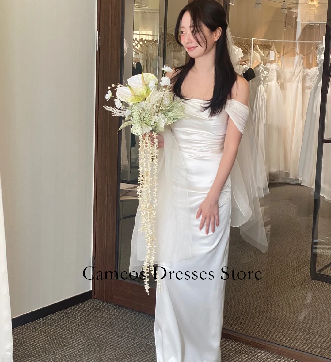 Sondr personalizado fora do ombro cetim de seda ruched vestidos de casamento até o chão espartilho marfim vestidos de noiva femininos